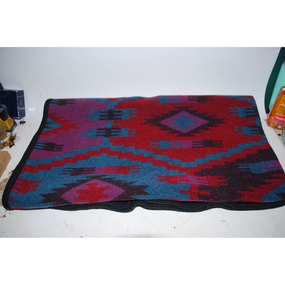Pendleton Westland Blanket – Wool – Southwest Geometric Pattern – Multicolor - Picture 4 of 4